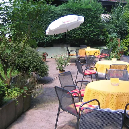 Stadtschaenke Hotel *